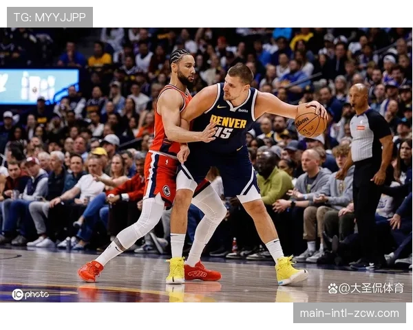 掘金加时险胜太阳，约基奇砍下三双，布克空砍45分